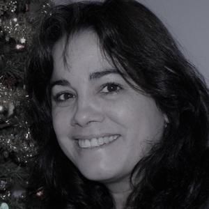 Meet your Posher, Yaima